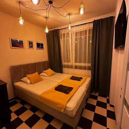 Apartment 70's